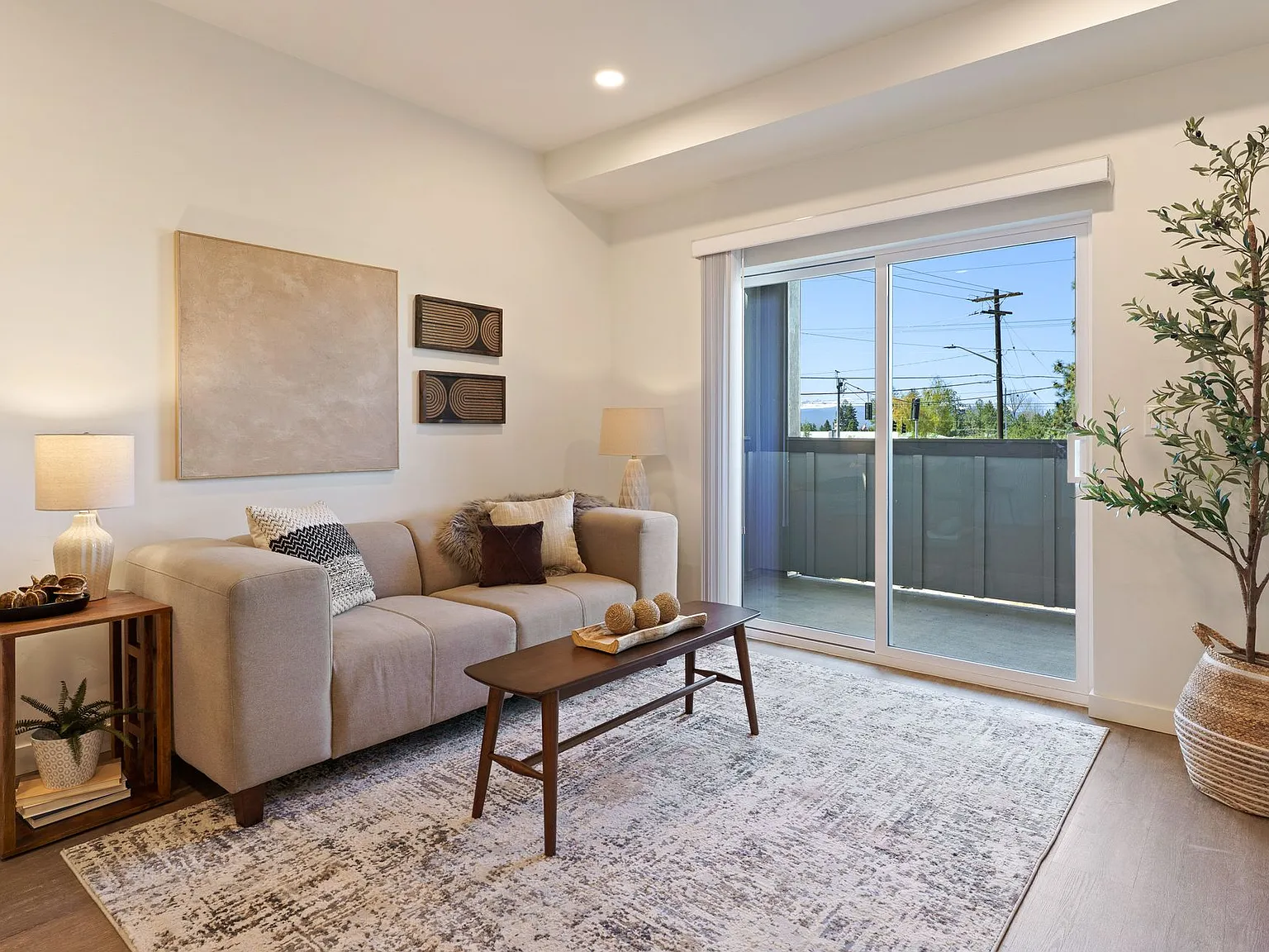 Bridgewater Apartments — Photo 4