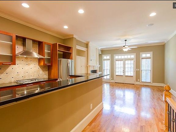 5th image of 3127 Lenox Rd NE APT 23