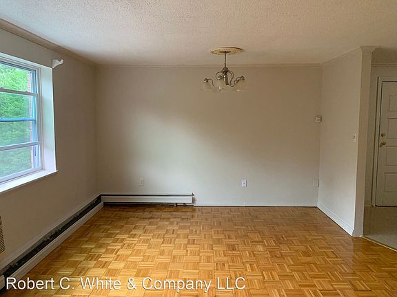 5th image of 150 Clinic Dr Unit 402