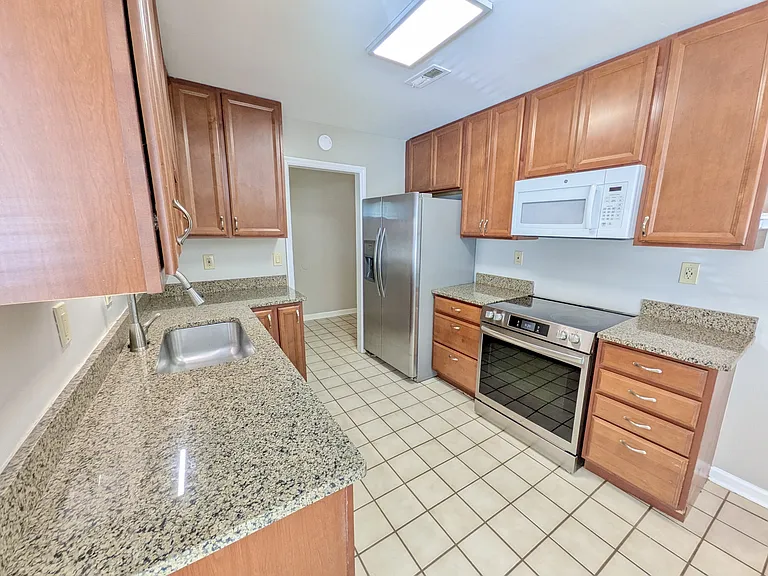 14012 Hurstland Dr SW — Photo 6