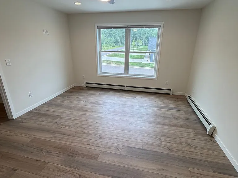2102 Cottage Hill Cir — Photo 13
