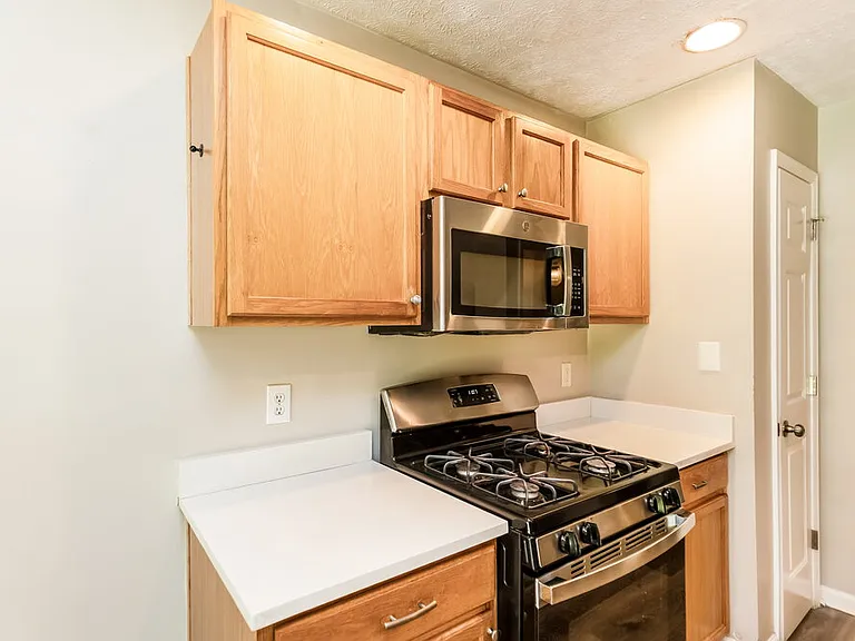 205 Silver Ridge Dr — Photo 7