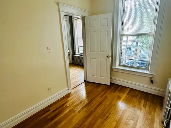 20-23 Menahan Street image 3 of 11