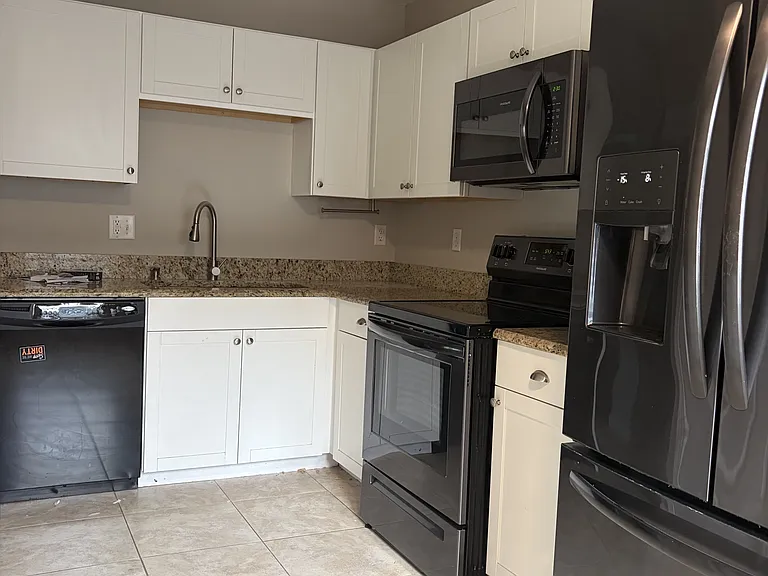 4957 Verdis St — Photo 15