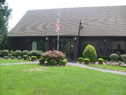 2nd image of 172 Southgate Cir
