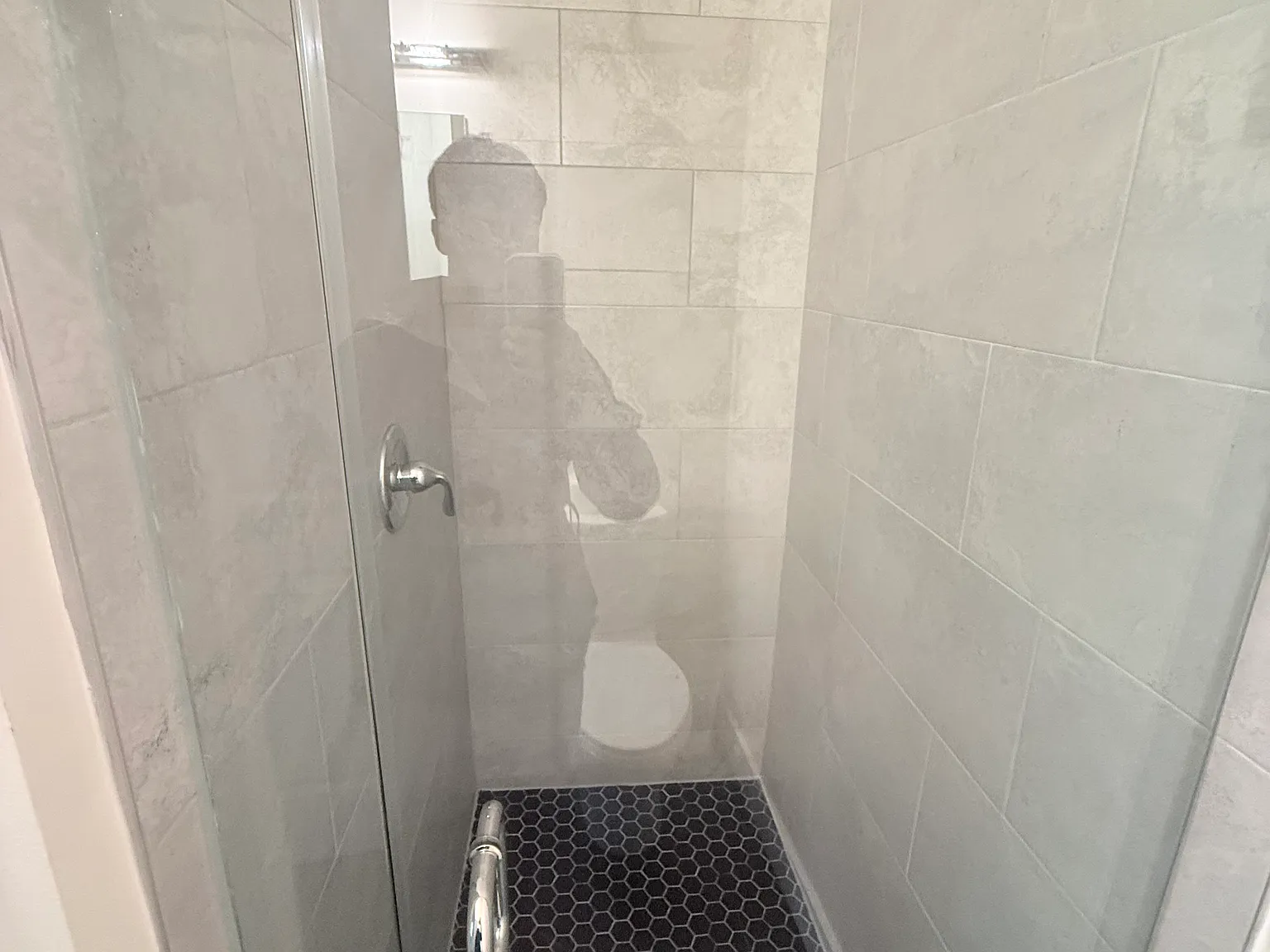 2 bed, 800 sqft, $1,600 — Photo 2