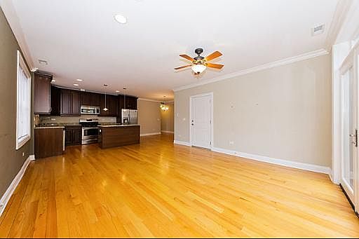 3rd image of 3541 W Montrose Ave Unit 2