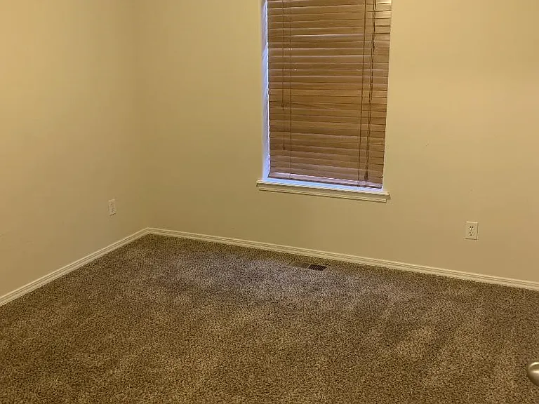 1067 Arrow Wood Ct — Photo 11
