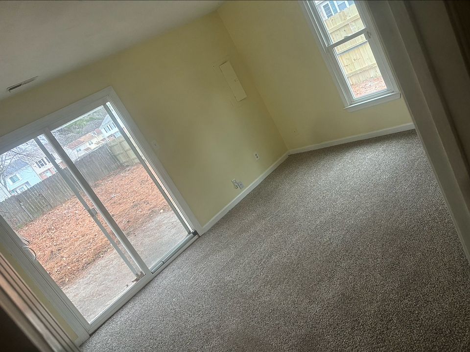1st image of 5612 Trafalgar Arch