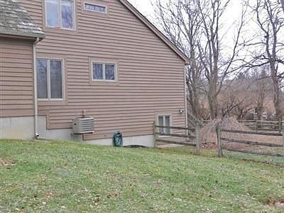 3rd image of 2910 E Cove Ct