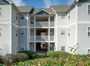 303 Smith Level Rd #A11-r1, Chapel Hill, NC 27516