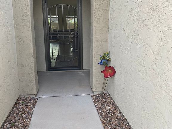 2nd image of 3492 N Astoria Dr