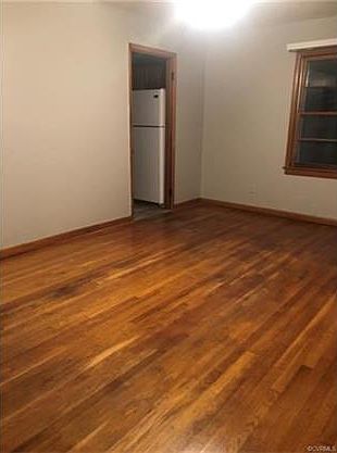 5th image of 2307 S Whitehill Dr