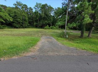 1388 E Sabine St, Carthage, TX 75633