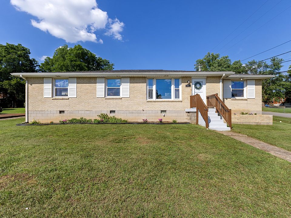 1st image of 227 Bonnaridge Dr