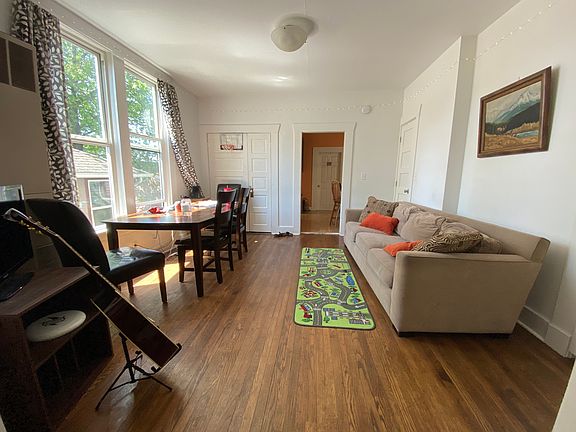 Lower unit living room