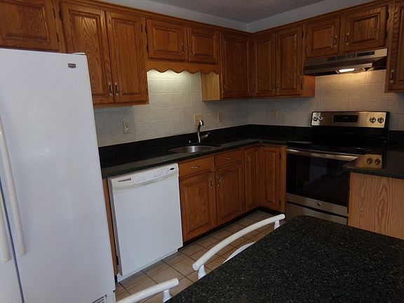 5th image of 34 Betsy Ross Cir Unit 34