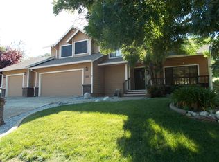 1950 Kinvarra Way, Redding, CA 96001