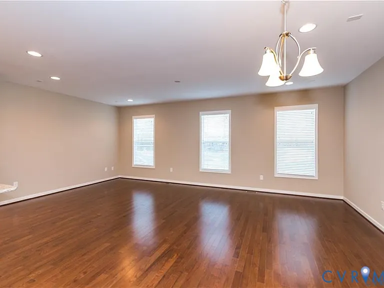 11443 Hayloft Ln — Photo 8