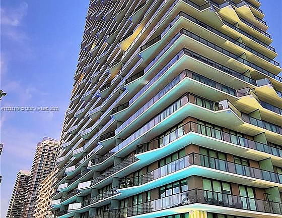 2nd image of 1300 S Miami Ave #3004