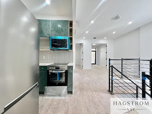 Rented by Hagstrom Management Inc | media 2