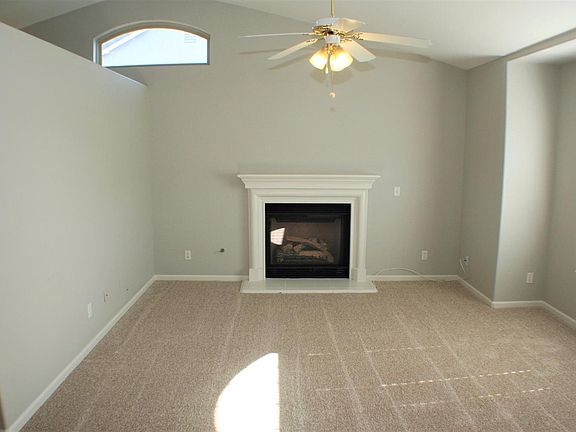 2nd image of 7658 N Paula Ave