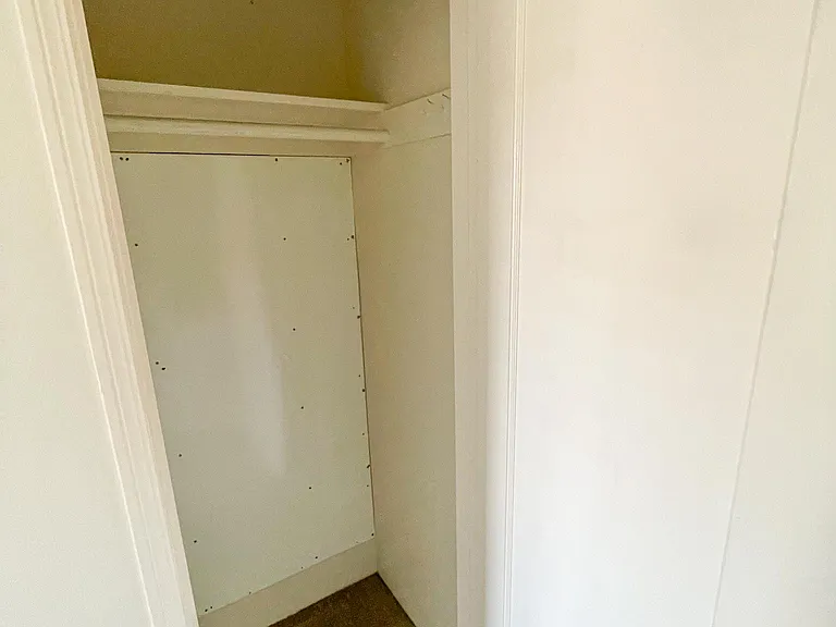 550 Marsh Ave — Photo 8