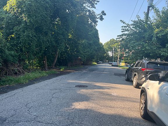 4th image of 56 Touissant Ave