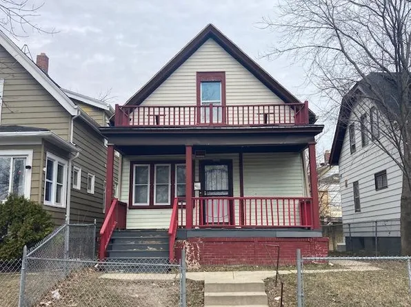 1006 W Nash St, Milwaukee, WI 53206