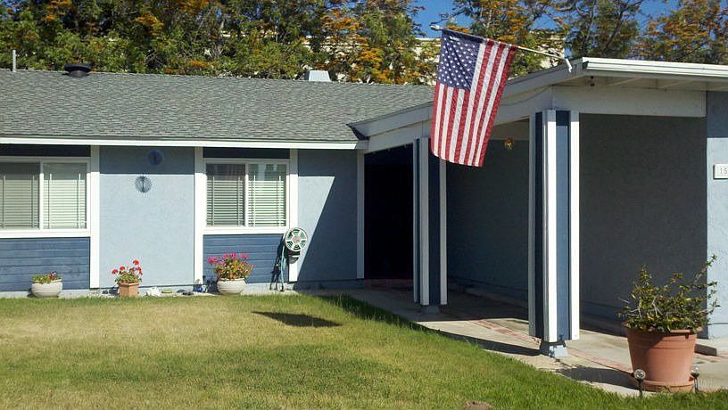 1st image of 1581 Cove Ct