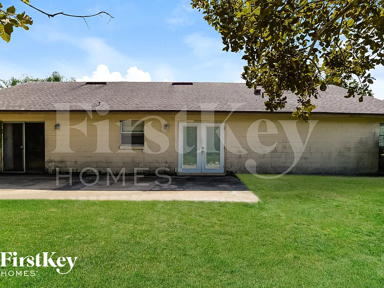 649 Nardello Dr — Photo 14