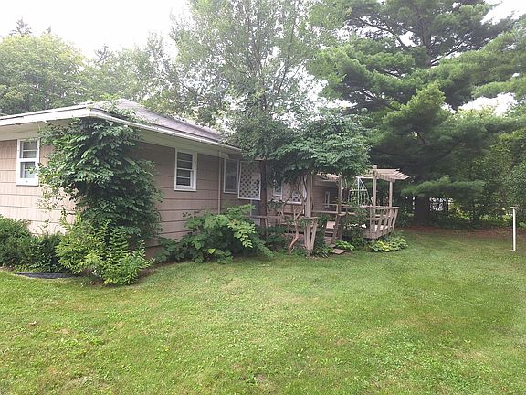4th image of 322 N Higbee St