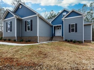 502 Squaw Ln, Edgemoor, SC 29712