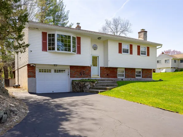 64 Long Meadow Drive, Staatsburg, NY 12580