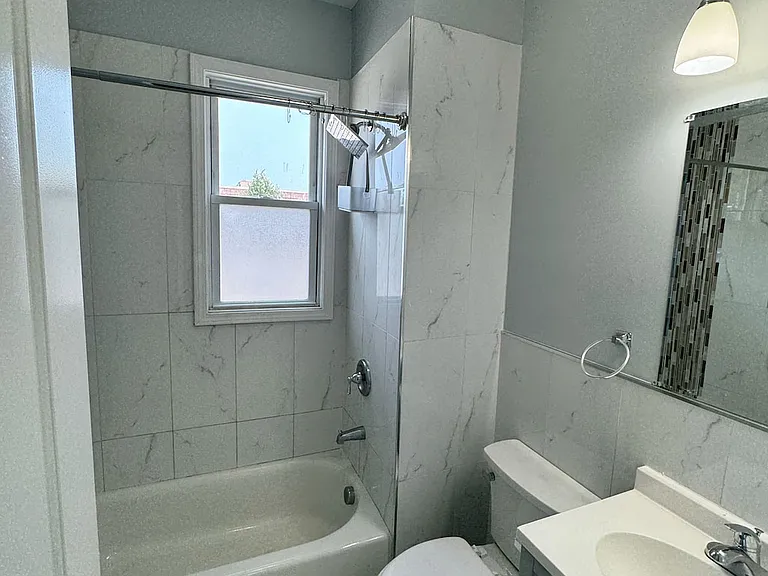 105 W 17th St #2F — Photo 5