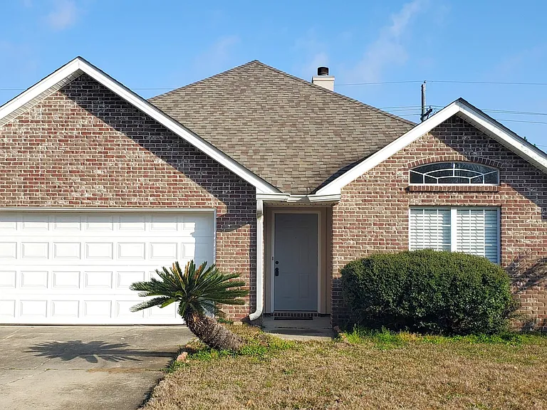 4006 Meadow Oak Ln — Photo 1