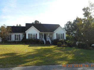 346 Chickadee Ln, Lugoff, SC 29078