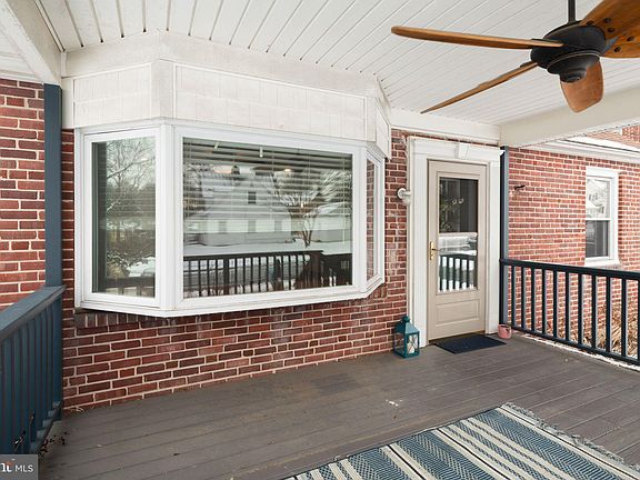 3rd image of 5141 Bond Ave