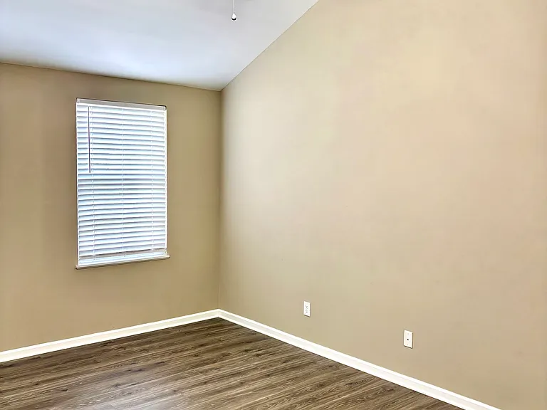 280 Walkbridge Way — Photo 32