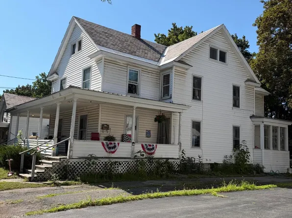 28 Hunter Street, Glens Falls, NY 12801
