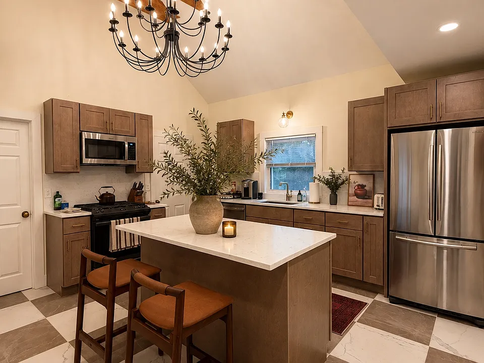 92 S Main St #92
