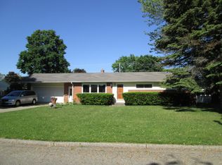 109 Maplecrest St, Sturgis, MI 49091