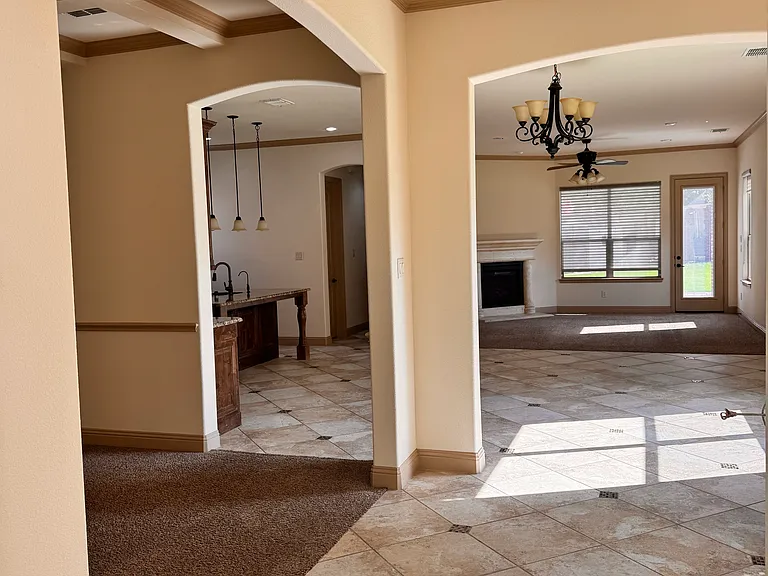 9001 Blue Water Dr — Photo 4