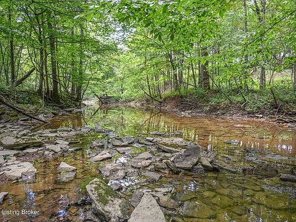 3rd image of 3977 Baker Ridge Rd