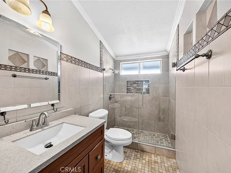 14621 Dalmatian Ave — Photo 23
