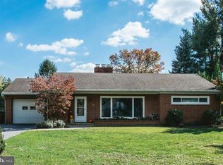 300 Overhill Dr, Chambersburg, PA