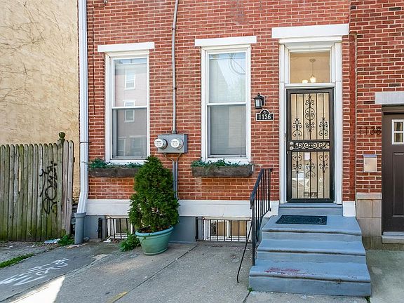 2nd image of 1136 Mount Vernon St Floor 1