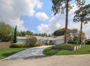 21800 Beachnut Dr, Boca Raton, FL 33433