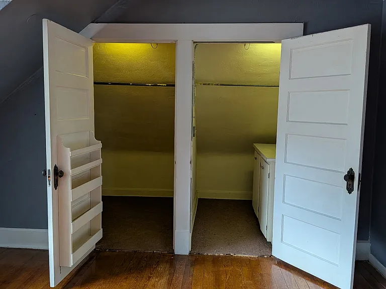 719 N 25th St #D — Photo 2