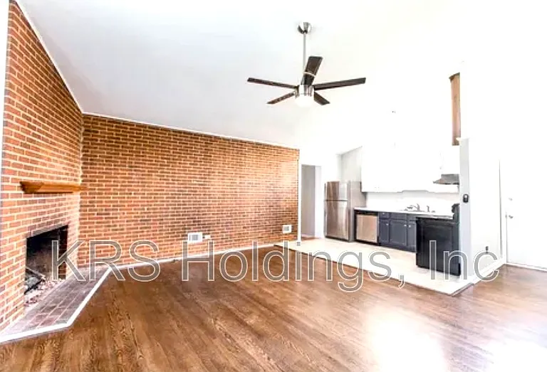 103 Middleboro Pl — Photo 3